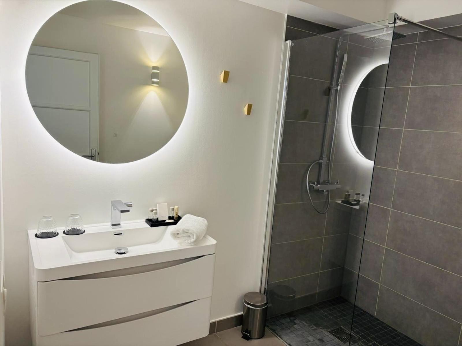 Appartements - Le Logis Versaillais Versailles Eksteriør bilde
